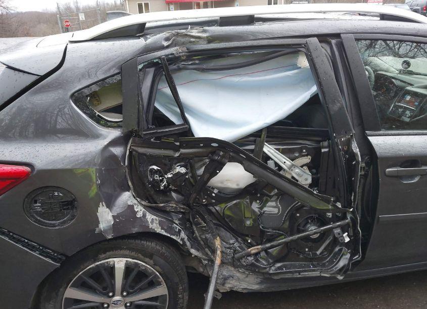 Photo 6 of 2022 Subaru Impreza PREMIUM 5-DOOR (VIN 4S3GTAD68N3729055)