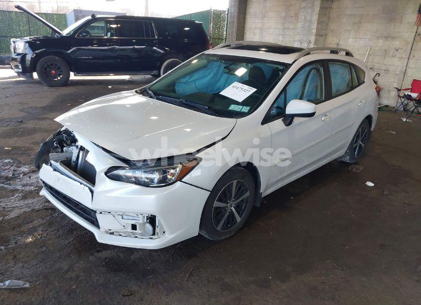 Photo 2 of 2020 Subaru Impreza PREMIUM 5-DOOR (VIN 4S3GTAD69L3711242)