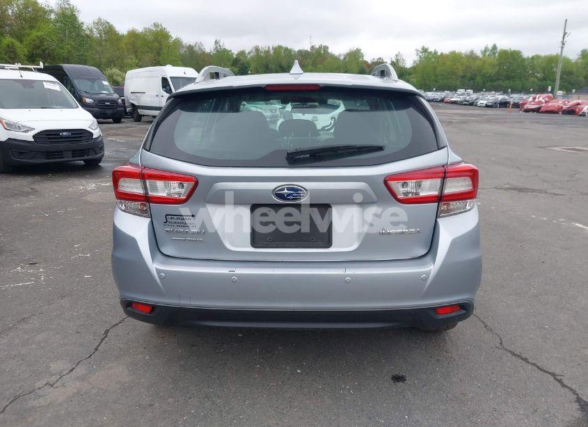 Photo 16 of 2018 Subaru Impreza 2.0I LIMITED (VIN 4S3GTAT65J3731857)