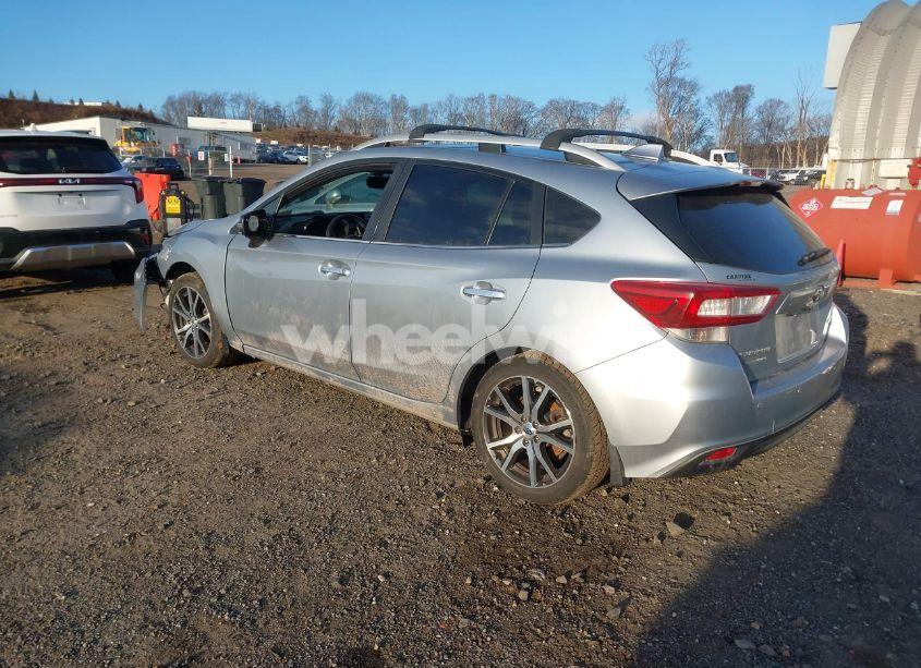 Photo 3 of 2018 Subaru Impreza 2.0I LIMITED (VIN 4S3GTAU62J3740790)