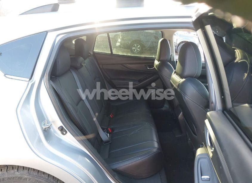 Photo 8 of 2018 Subaru Impreza 2.0I LIMITED (VIN 4S3GTAU62J3740790)