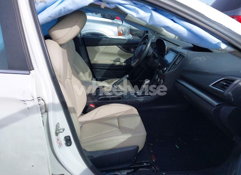 Photo 5 of 2018 Subaru Impreza 2.0I LIMITED (VIN 4S3GTAU69J3720830)