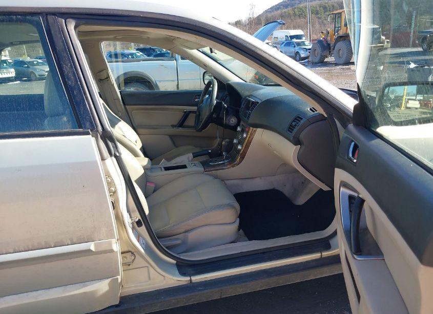 Photo 5 of 2007 Subaru Outback 2.5I LIMITED (VIN 4S4BL62C277204712)