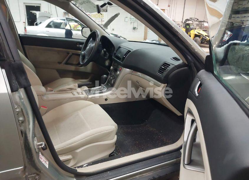 Photo 5 of 2009 Subaru Outback 2.5I (VIN 4S4BP60C397337814)