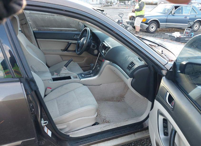 Photo 5 of 2008 Subaru Outback (VIN 4S4BP60C487301063)