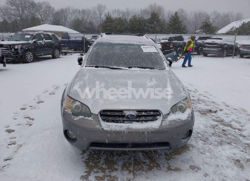 Photo 12 of 2005 Subaru Outback 2.5I (VIN 4S4BP61C057335303)