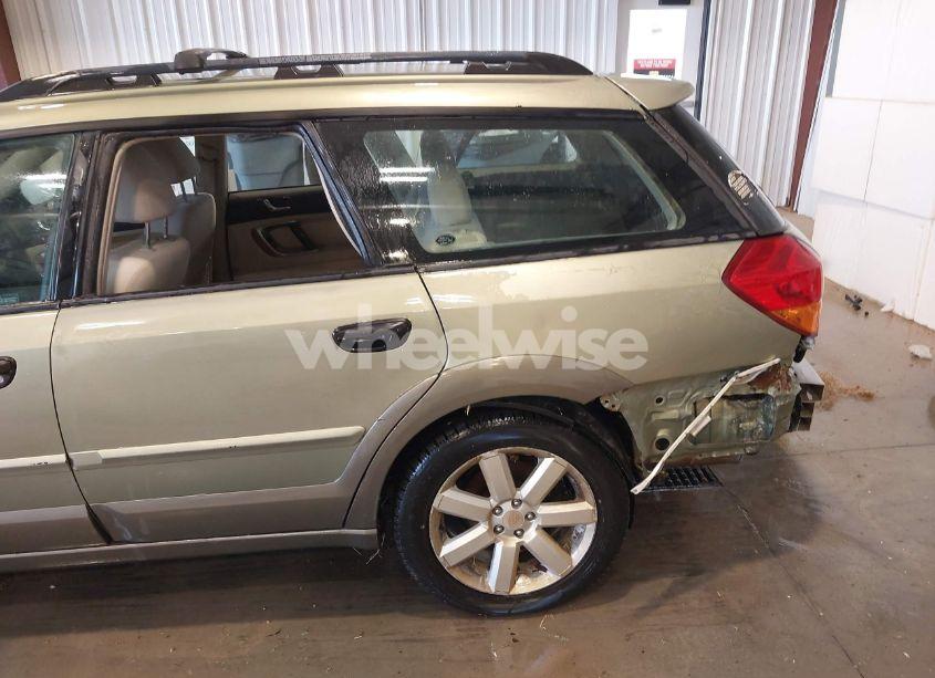 Photo 6 of 2006 Subaru Outback 2.5I (VIN 4S4BP61C067362292)