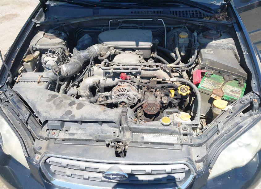 Photo 10 of 2007 Subaru Outback 2.5I/2.5I BASIC/2.5I L.L. BEAN EDITION (VIN 4S4BP61C077342156)