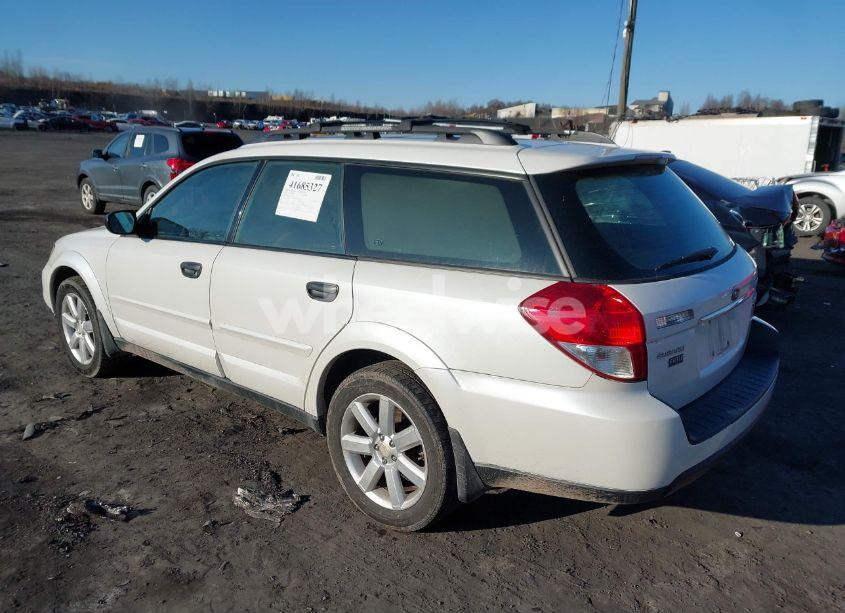Photo 3 of 2009 Subaru Outback 2.5I (VIN 4S4BP61C097333492)