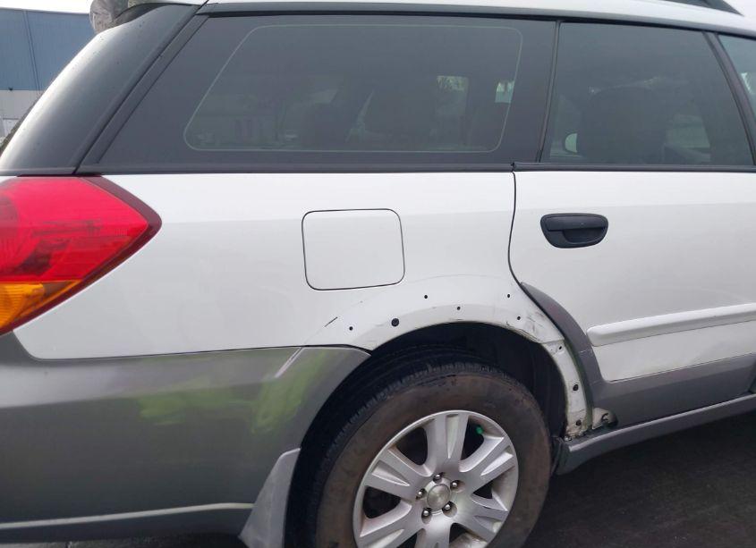 Photo 6 of 2005 Subaru Outback 2.5I (VIN 4S4BP61C157379925)