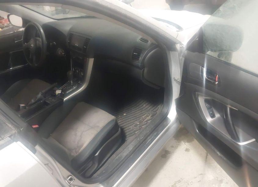 Photo 5 of 2007 Subaru Outback 2.5I (VIN 4S4BP61C177328766)