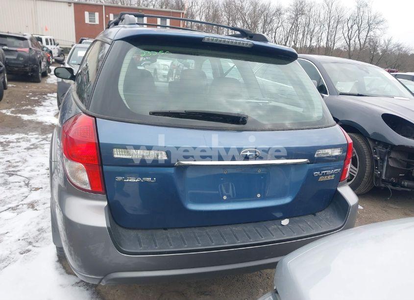 Photo 17 of 2009 Subaru Outback 2.5I (VIN 4S4BP61C197345909)