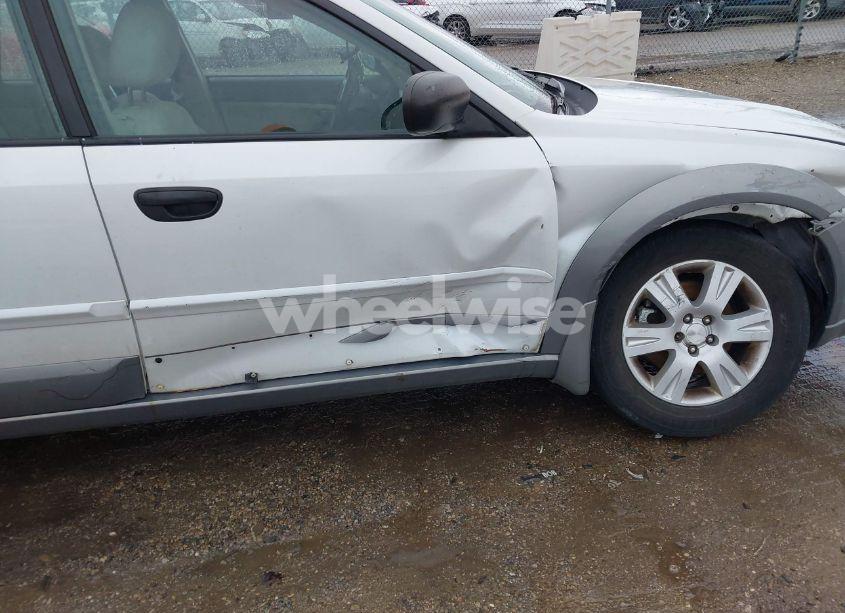 Photo 13 of 2005 Subaru Outback 2.5I (VIN 4S4BP61C257318003)