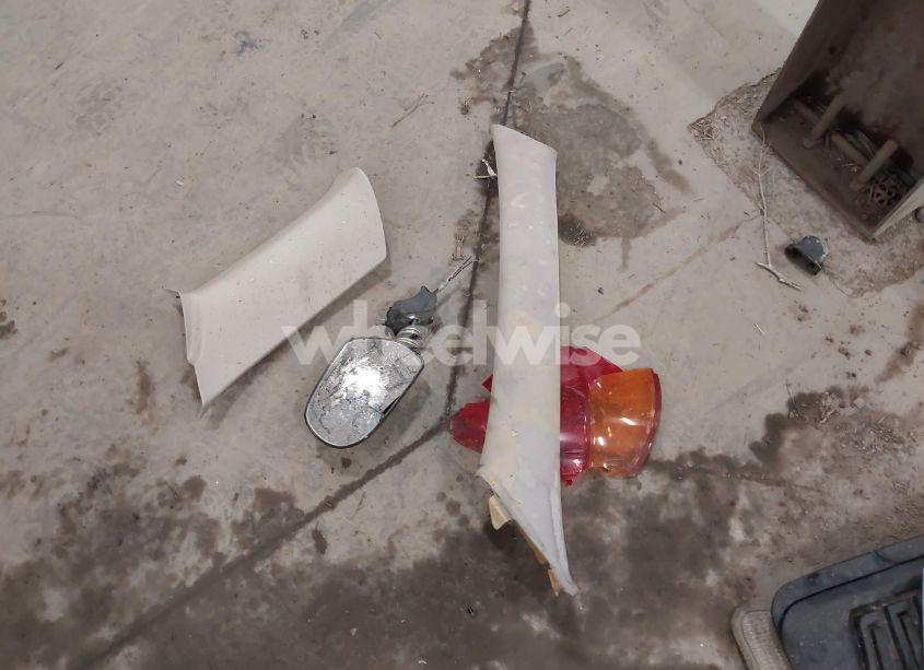 Photo 12 of 2005 Subaru Outback 2.5I (VIN 4S4BP61C457334560)