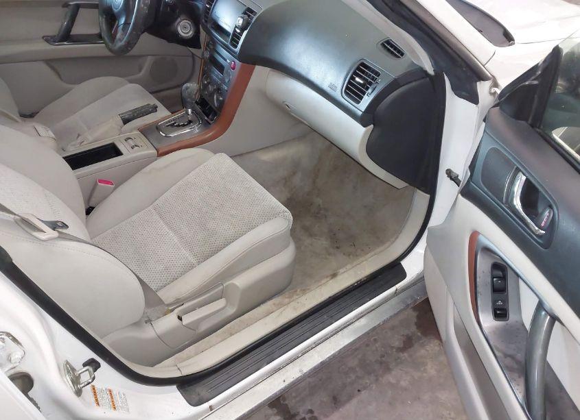 Photo 5 of 2005 Subaru Outback 2.5I (VIN 4S4BP61C457342545)