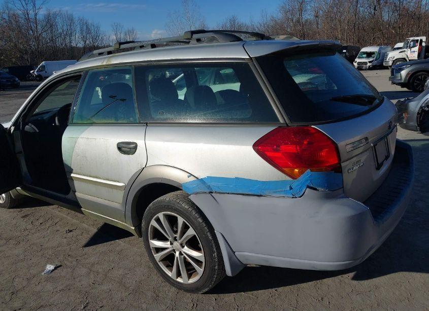 Photo 6 of 2006 Subaru Outback 2.5I (VIN 4S4BP61C467352316)