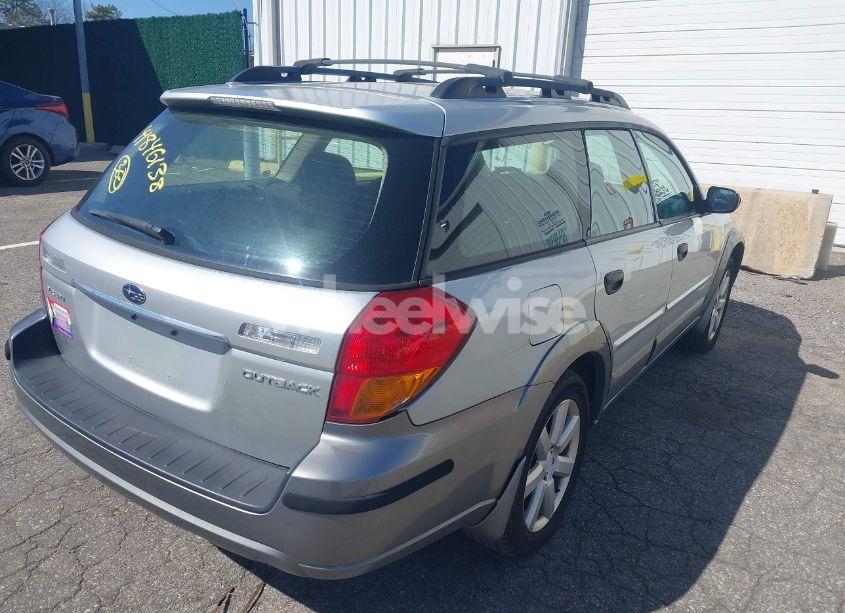 Photo 4 of 2007 Subaru Outback 2.5I (VIN 4S4BP61C477305644)