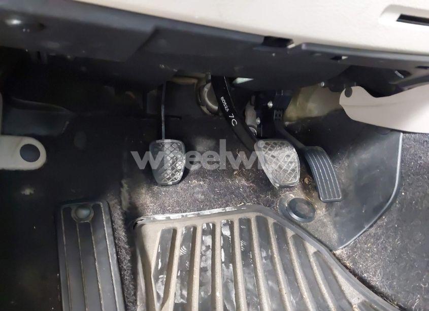 Photo 12 of 2009 Subaru Outback 2.5I (VIN 4S4BP61C496311291)