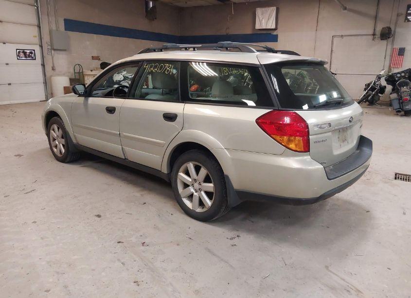 Photo 3 of 2006 Subaru Outback 2.5I (VIN 4S4BP61C567320653)