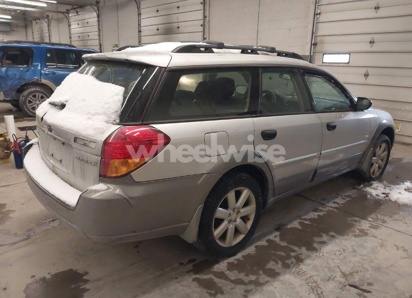 Photo 4 of 2007 Subaru Outback 2.5I (VIN 4S4BP61C577314322)