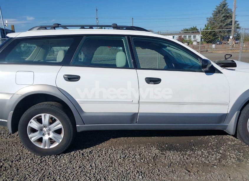 Photo 13 of 2005 Subaru Outback 2.5I (VIN 4S4BP61C657302239)