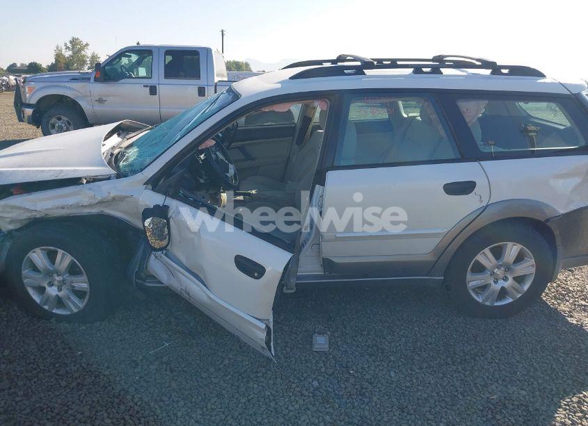 Photo 14 of 2005 Subaru Outback 2.5I (VIN 4S4BP61C657302239)