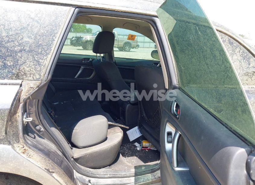 Photo 8 of 2009 Subaru Outback 2.5I (VIN 4S4BP61C697322691)