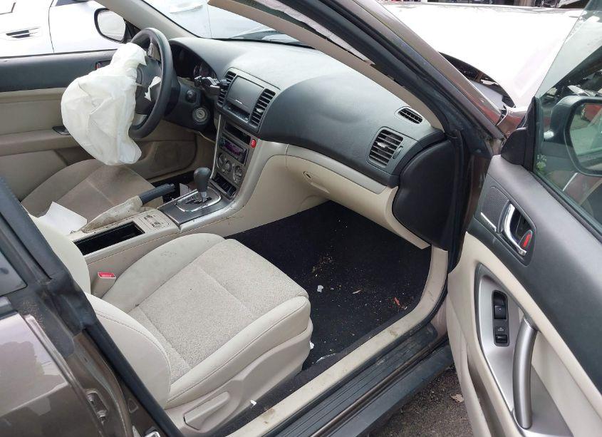 Photo 5 of 2009 Subaru Outback 2.5I (VIN 4S4BP61C797346188)