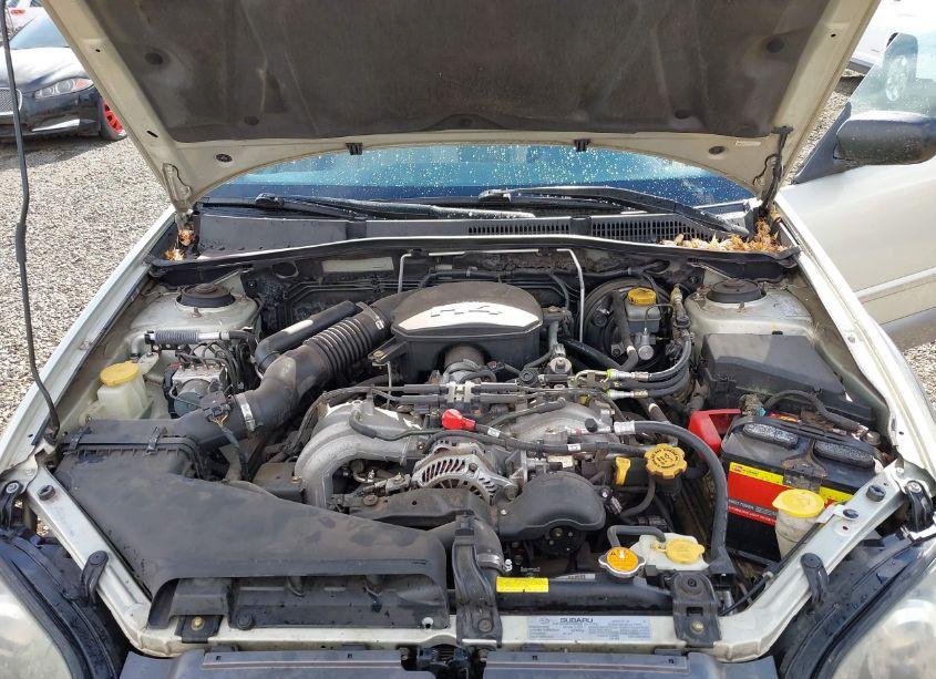 Photo 10 of 2005 Subaru Outback 2.5I (VIN 4S4BP61C857340071)