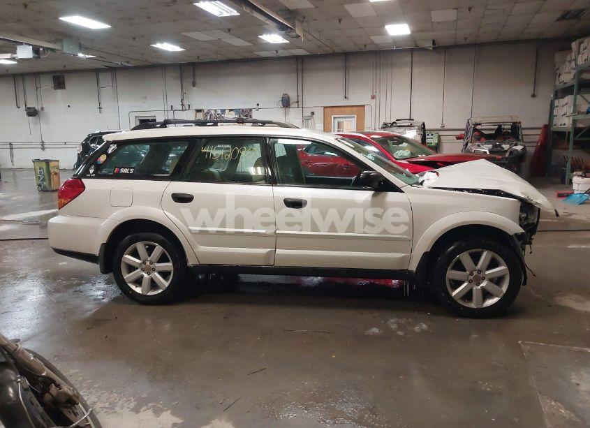 Photo 14 of 2007 Subaru Outback 2.5I (VIN 4S4BP61C877334564)
