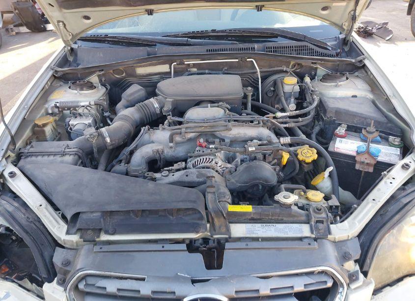 Photo 10 of 2005 Subaru Outback 2.5I (VIN 4S4BP61C957311050)