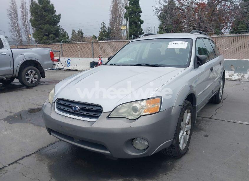 Photo 6 of 2006 Subaru Outback 2.5I (VIN 4S4BP61C967313768)