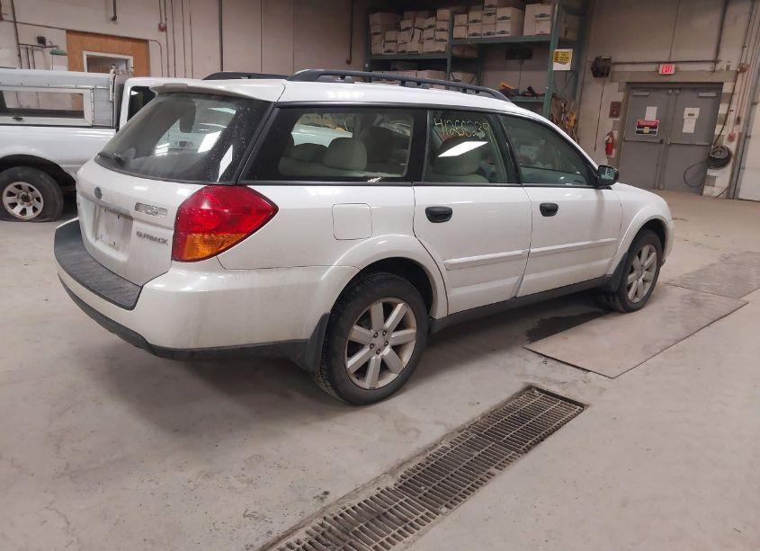 Photo 4 of 2006 Subaru Outback 2.5I (VIN 4S4BP61C967342798)