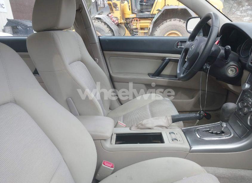 Photo 5 of 2007 Subaru Outback 2.5I/2.5I BASIC/2.5I L.L. BEAN EDITION (VIN 4S4BP61C977344424)