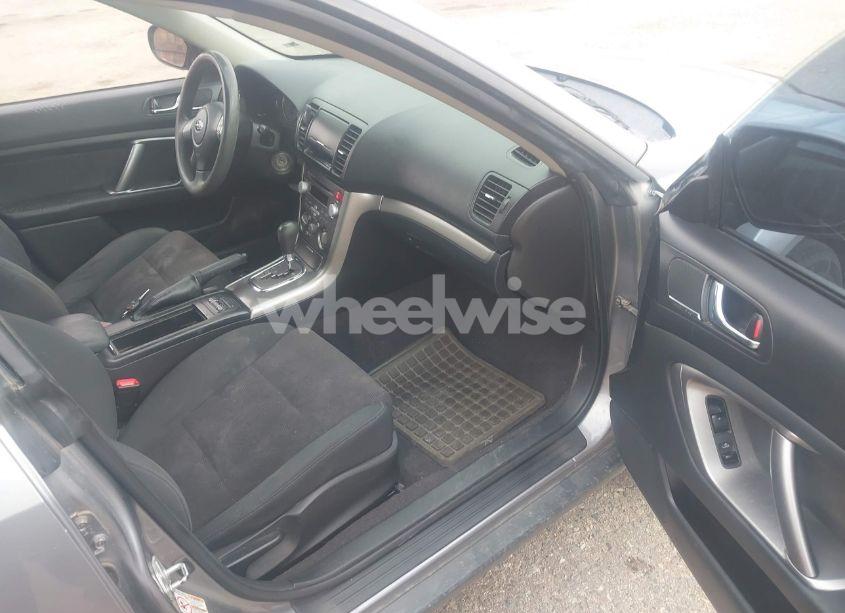 Photo 5 of 2009 Subaru Outback 2.5I (VIN 4S4BP61C997310468)