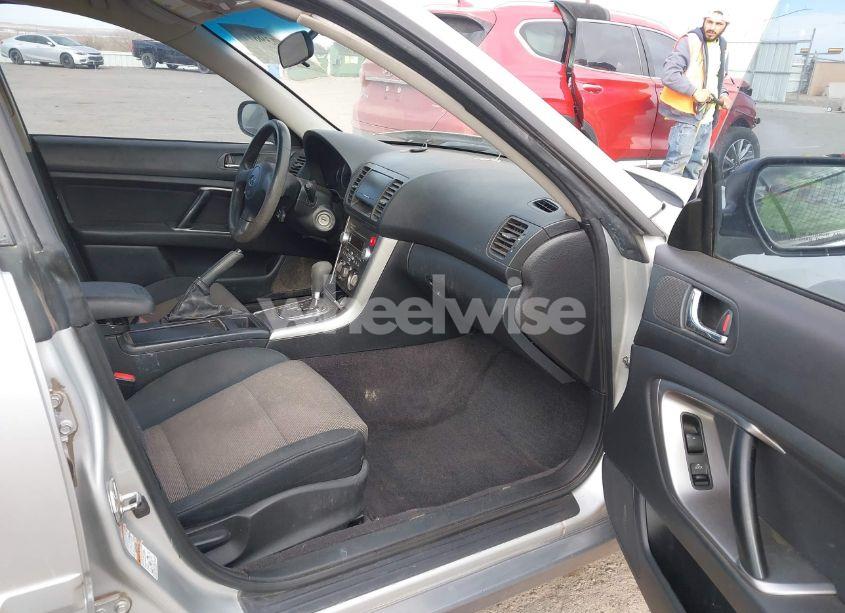 Photo 5 of 2007 Subaru Outback 2.5I/2.5I BASIC/2.5I L.L. BEAN EDITION (VIN 4S4BP61CX77342200)