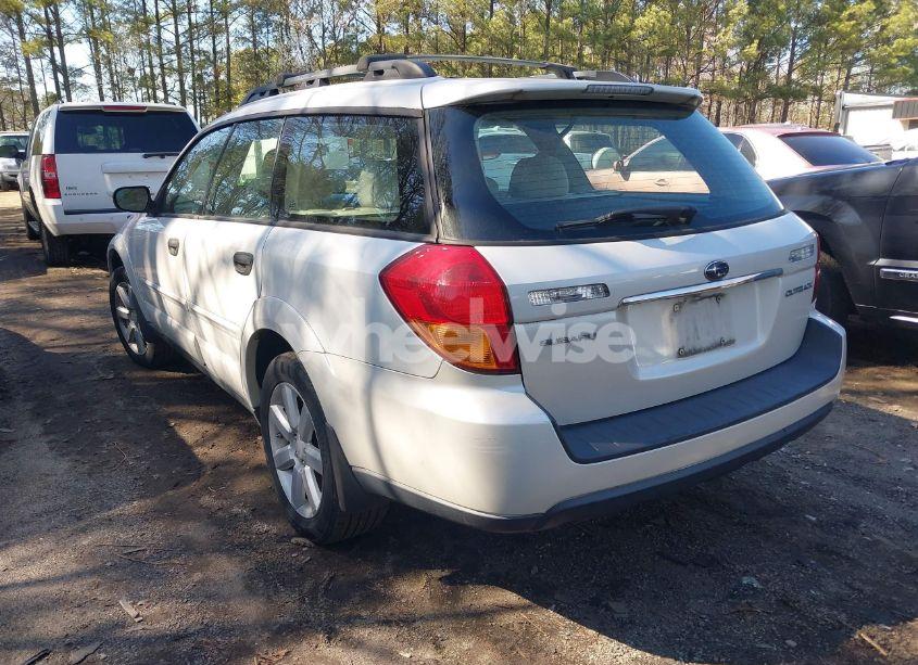 Photo 3 of 2007 Subaru Outback 2.5I/2.5I BASIC/2.5I L.L. BEAN EDITION (VIN 4S4BP61CX77343007)