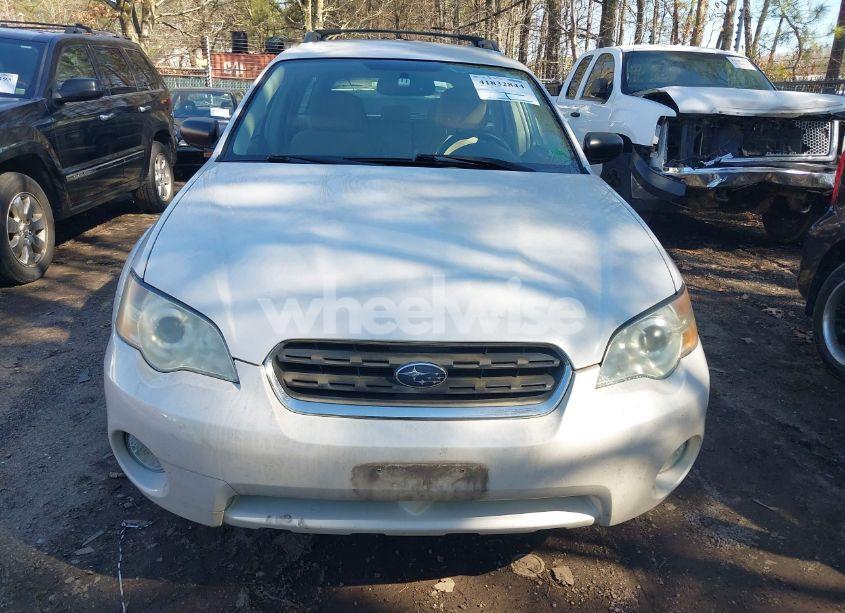 Photo 6 of 2007 Subaru Outback 2.5I/2.5I BASIC/2.5I L.L. BEAN EDITION (VIN 4S4BP61CX77343007)
