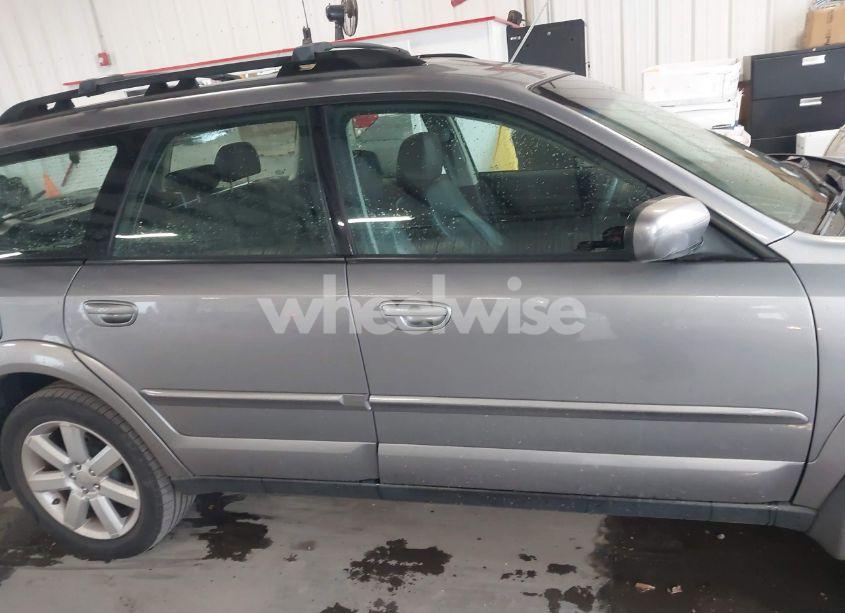 Photo 13 of 2008 Subaru Outback 2.5I LIMITED/2.5I LIMITED L.L. BEAN EDITION (VIN 4S4BP62C387361185)