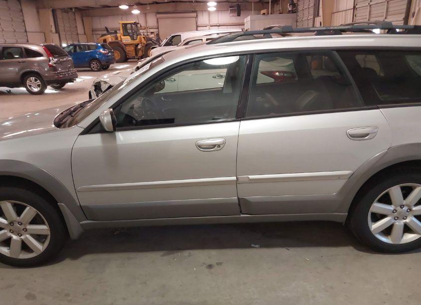 Photo 14 of 2007 Subaru Outback 2.5I LIMITED (VIN 4S4BP62C477303150)