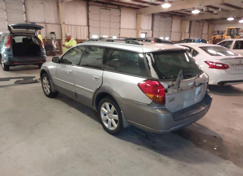 Photo 3 of 2007 Subaru Outback 2.5I LIMITED (VIN 4S4BP62C477303150)