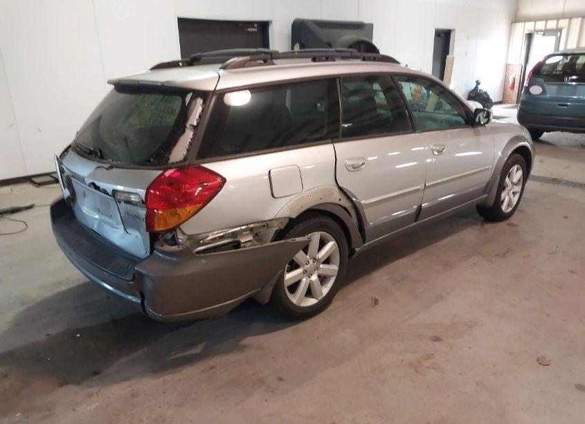 Photo 4 of 2007 Subaru Outback 2.5I LIMITED (VIN 4S4BP62C477303150)