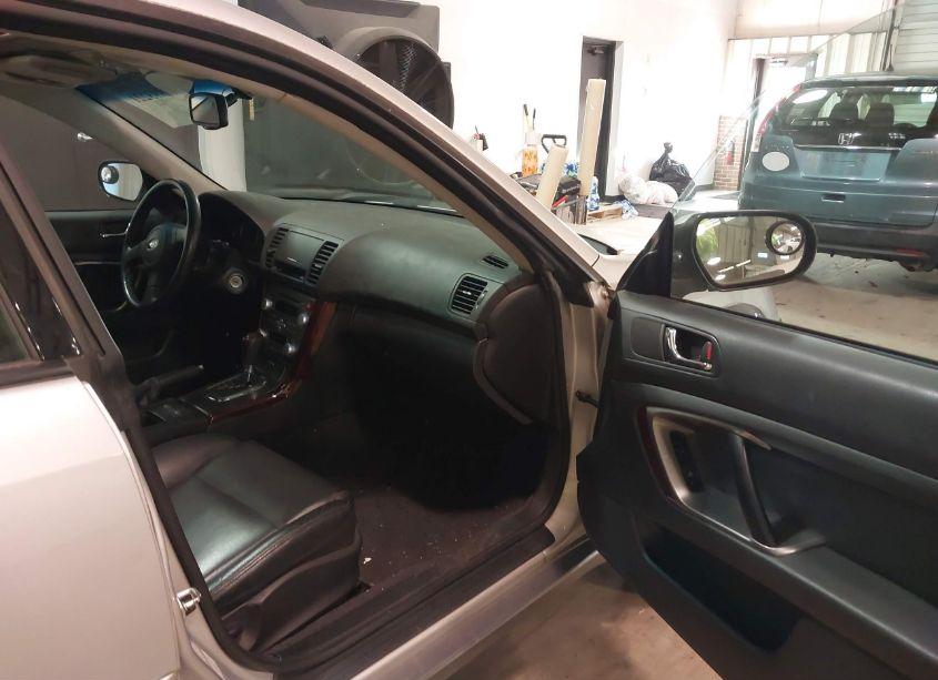 Photo 5 of 2007 Subaru Outback 2.5I LIMITED (VIN 4S4BP62C477303150)