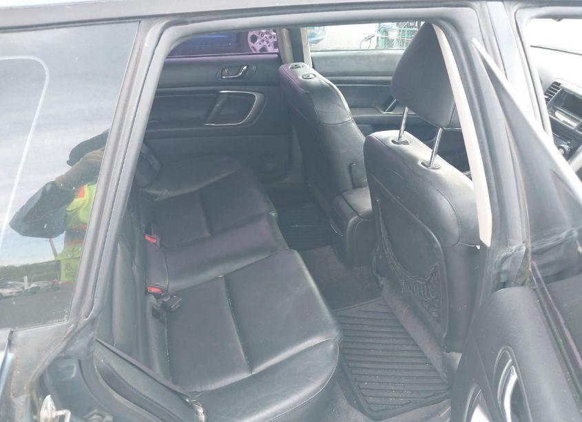 Photo 8 of 2005 Subaru Outback 2.5I LIMITED (VIN 4S4BP62CX57353970)