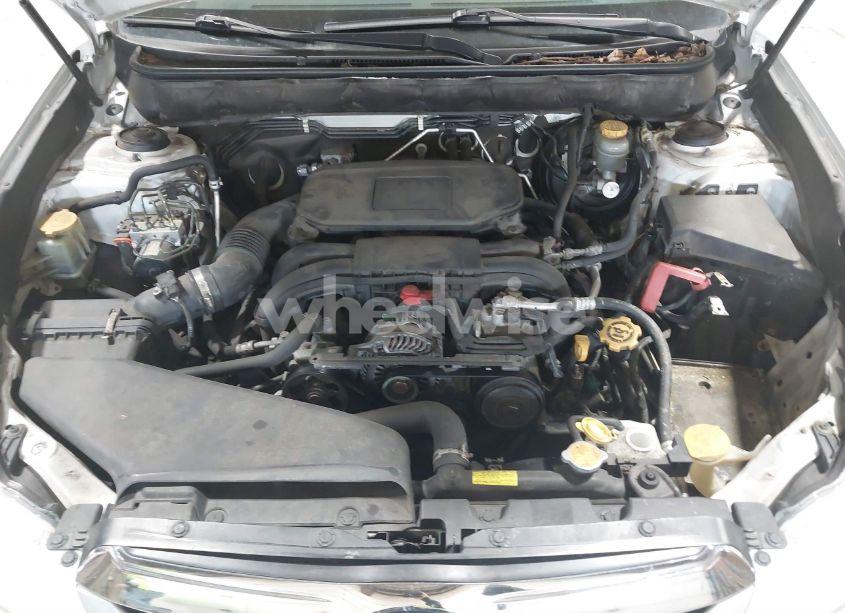 Photo 10 of 2011 Subaru Outback 2.5I (VIN 4S4BRBAC0B3382904)