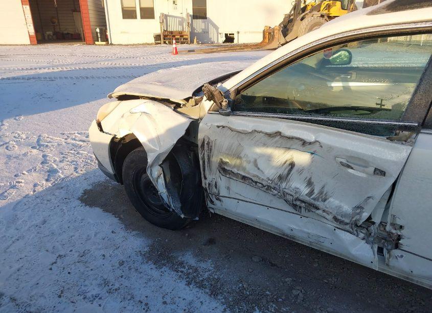 Photo 15 of 2011 Subaru Outback 2.5I (VIN 4S4BRBAC0B3447783)