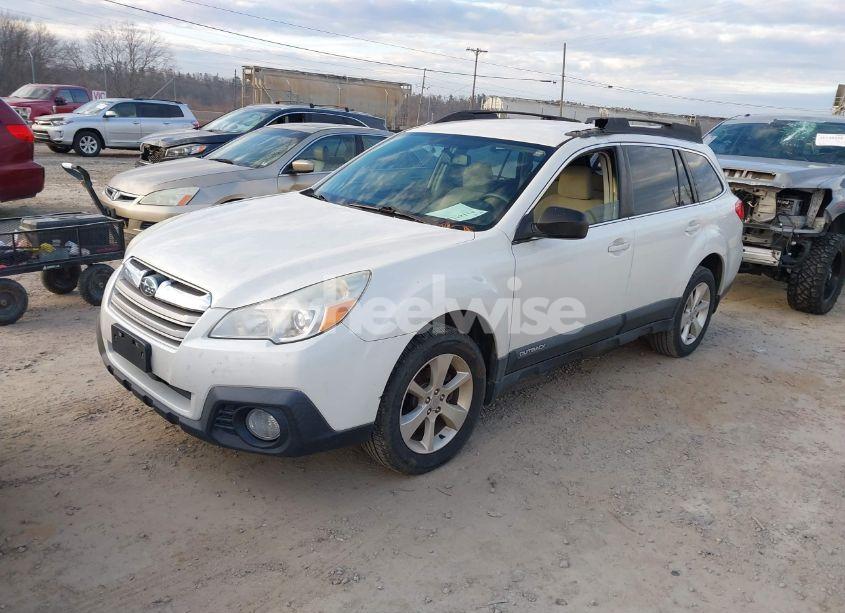 Photo 2 of 2014 Subaru Outback 2.5I (VIN 4S4BRBAC0E3294620)