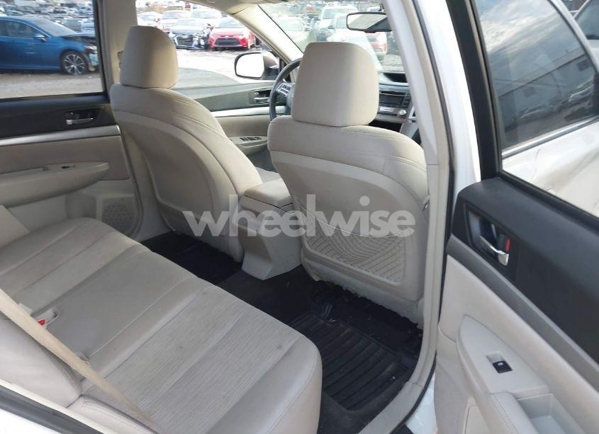 Photo 8 of 2014 Subaru Outback 2.5I (VIN 4S4BRBAC0E3294620)