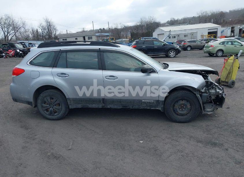 Photo 13 of 2013 Subaru Outback 2.5I (VIN 4S4BRBAC1D3233419)