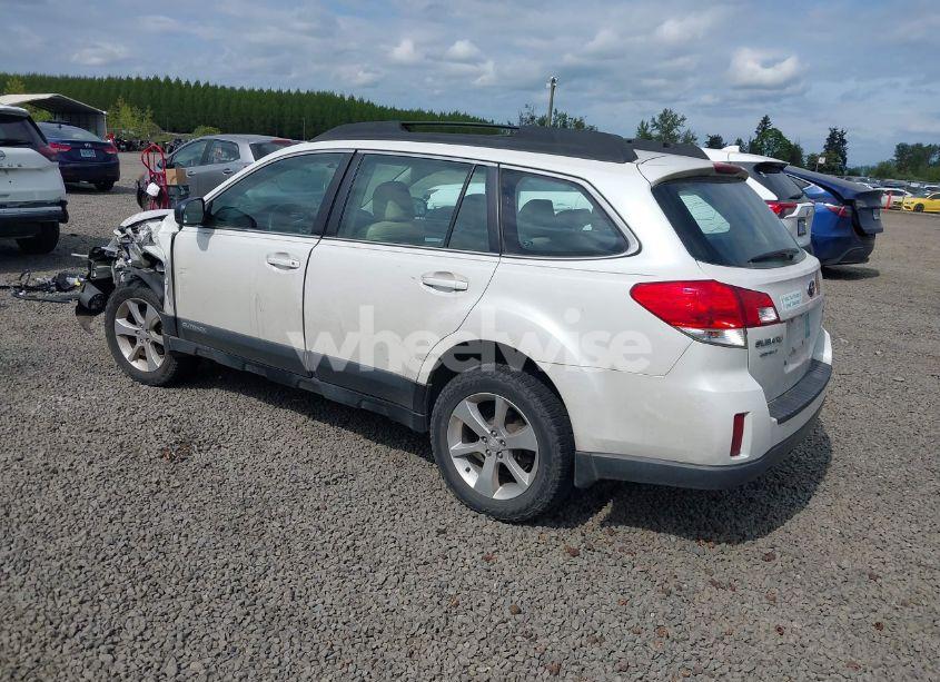 Photo 3 of 2014 Subaru Outback 2.5I (VIN 4S4BRBAC1E3203578)